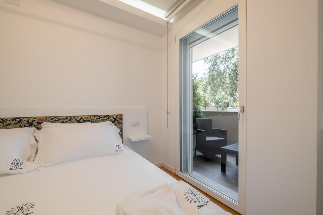 Helios Guest House 칼리아리 외부 사진