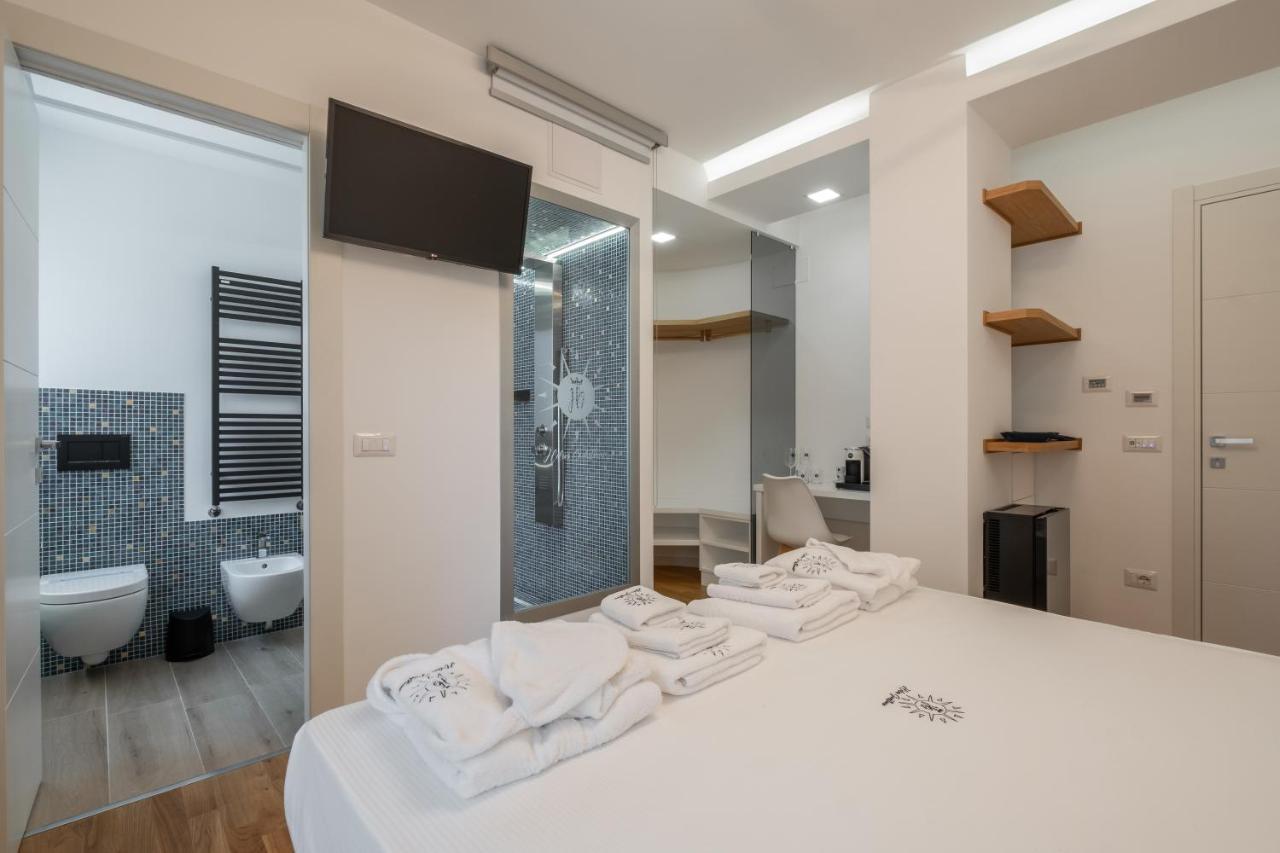 Helios Guest House 칼리아리 외부 사진