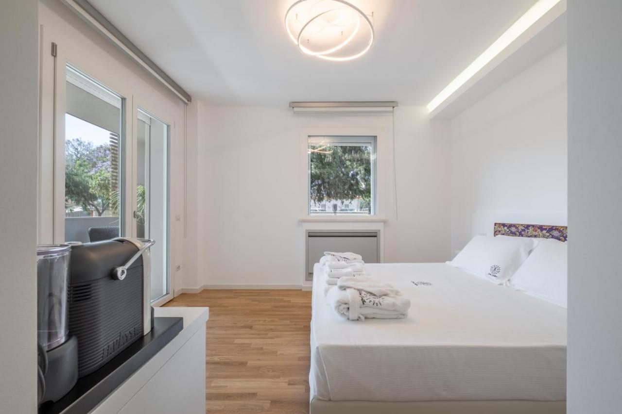 Helios Guest House 칼리아리 외부 사진