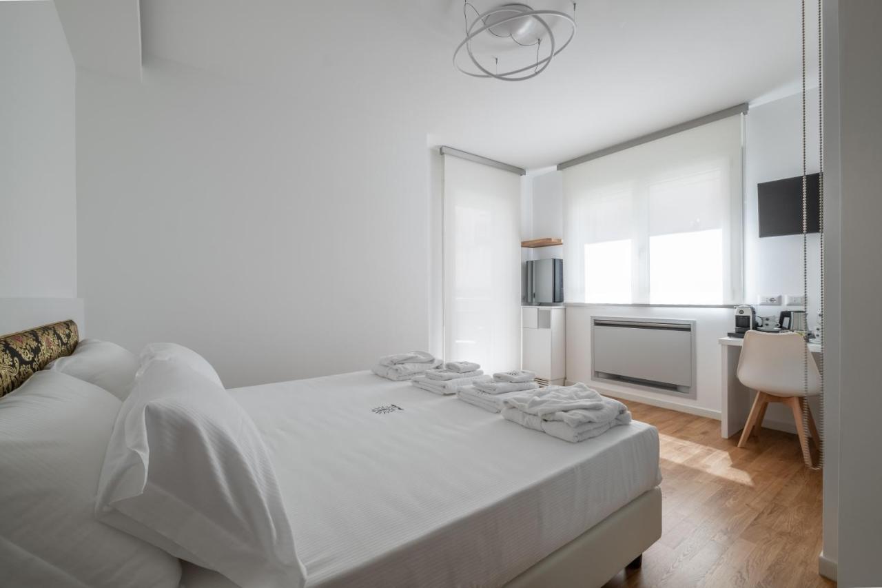 Helios Guest House 칼리아리 외부 사진