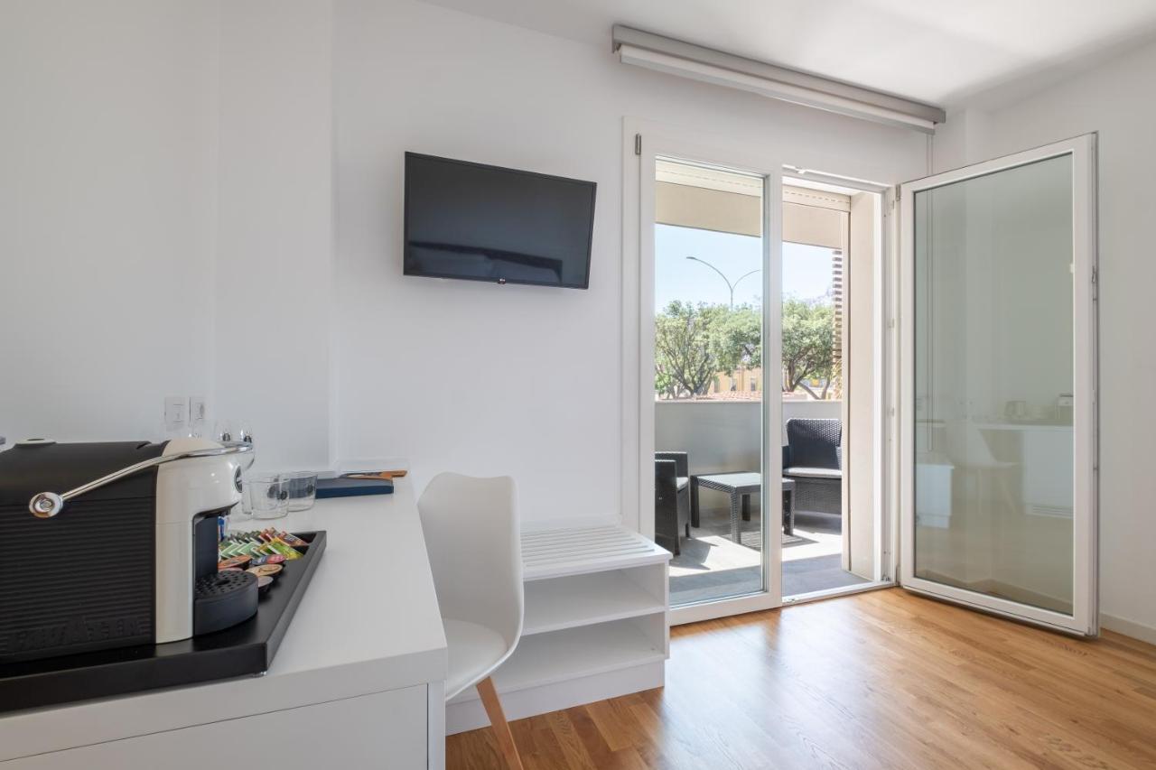 Helios Guest House 칼리아리 외부 사진