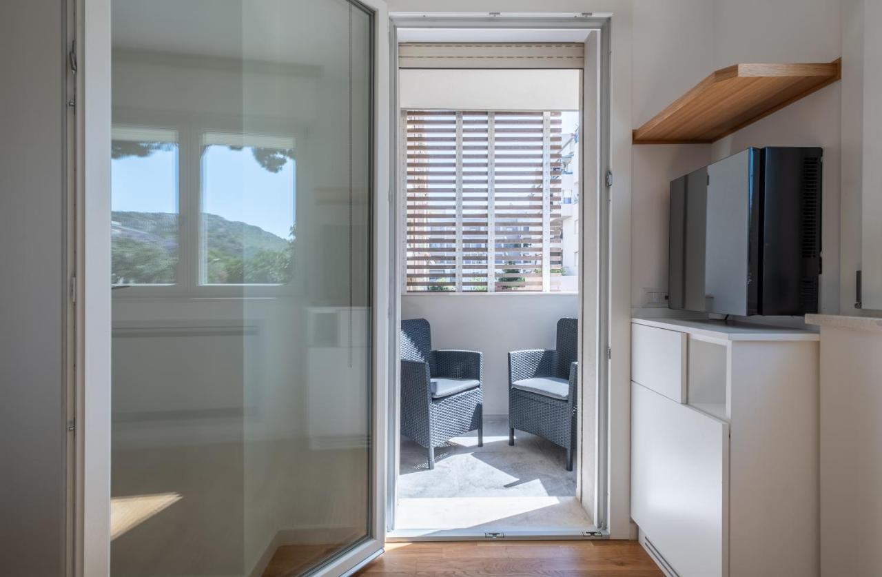 Helios Guest House 칼리아리 외부 사진