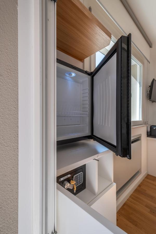 Helios Guest House 칼리아리 외부 사진