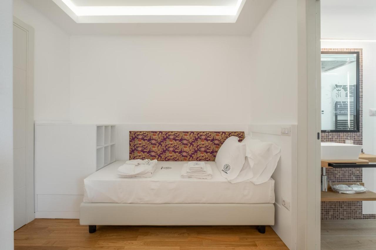 Helios Guest House 칼리아리 외부 사진