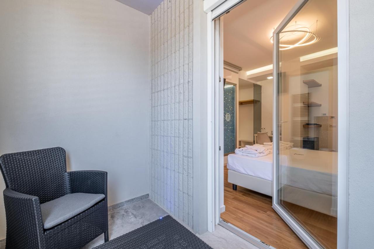 Helios Guest House 칼리아리 외부 사진